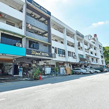 F Hotel Sungai Dua Bukit Екстер'єр фото