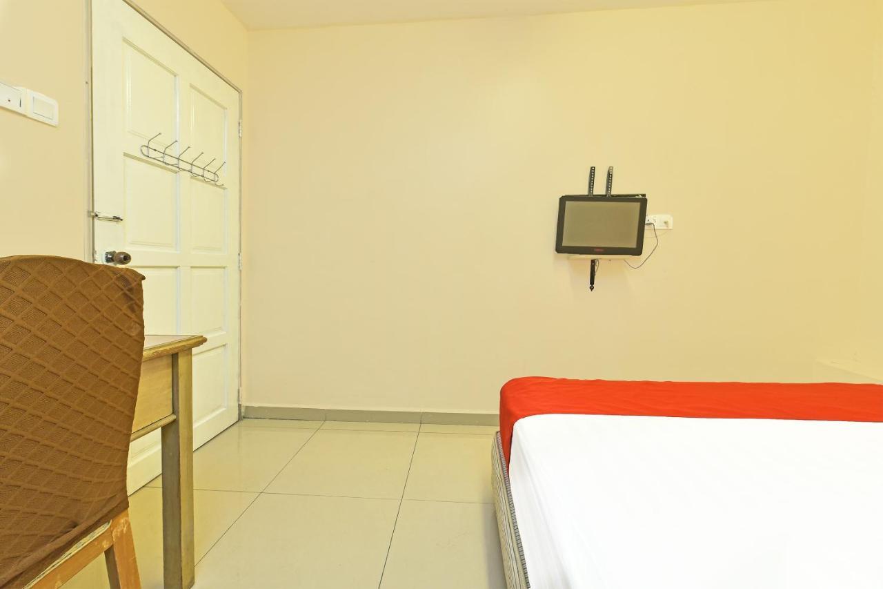 F Hotel Sungai Dua Bukit Екстер'єр фото