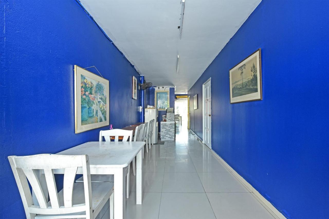 F Hotel Sungai Dua Bukit Екстер'єр фото