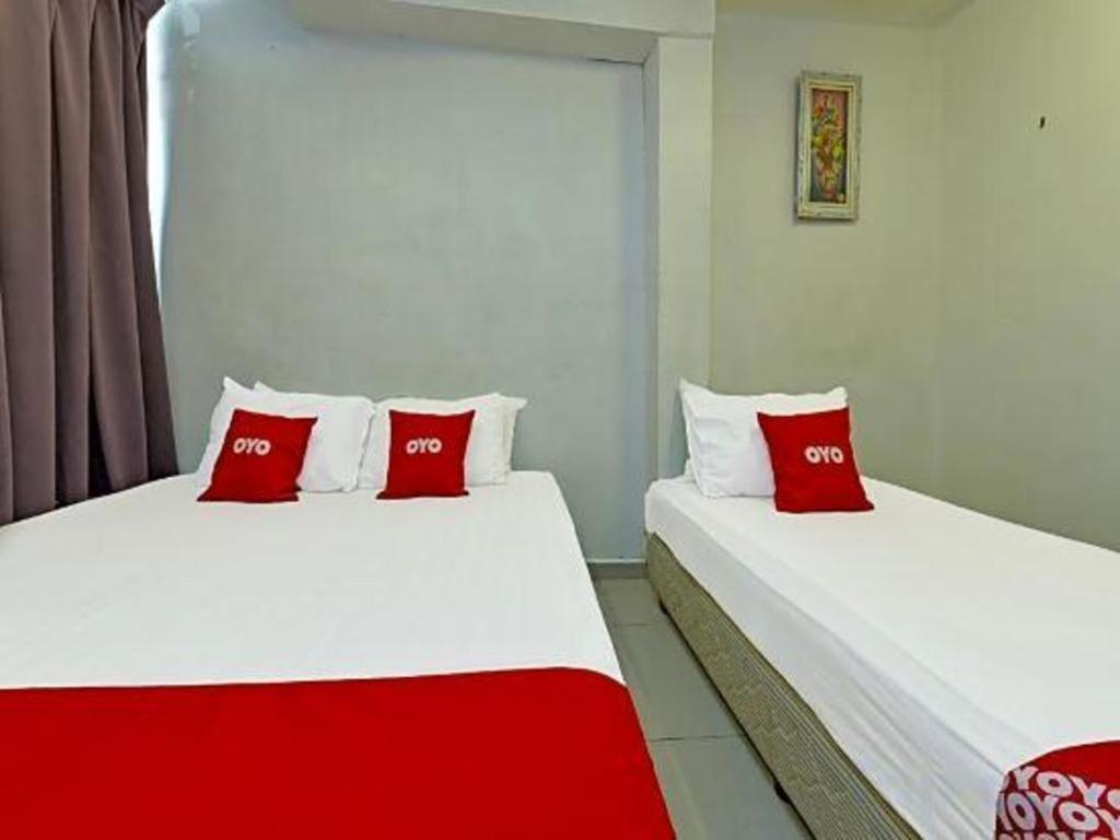 F Hotel Sungai Dua Bukit Екстер'єр фото