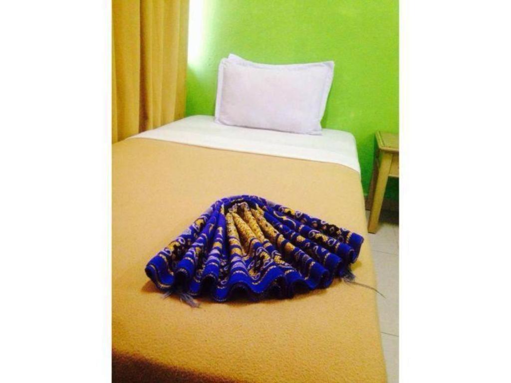 F Hotel Sungai Dua Bukit Екстер'єр фото